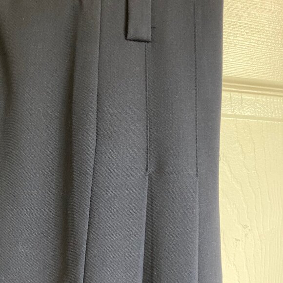 Pleated skirt - Picture 11 of 13